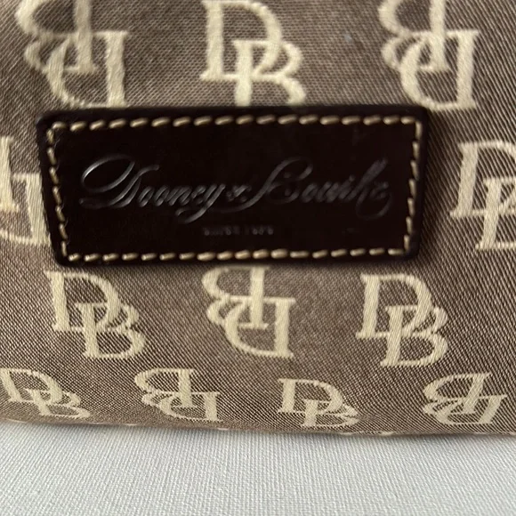 Dooney and Bourke canvas and leather bag EUC - Picture 2 of 13